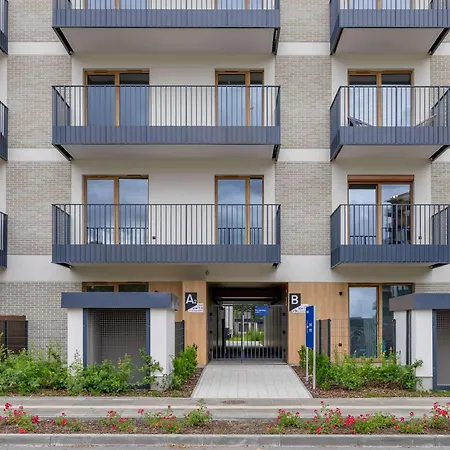 Stylish With Garden In Quiet Neighborhood By Renters アパート *